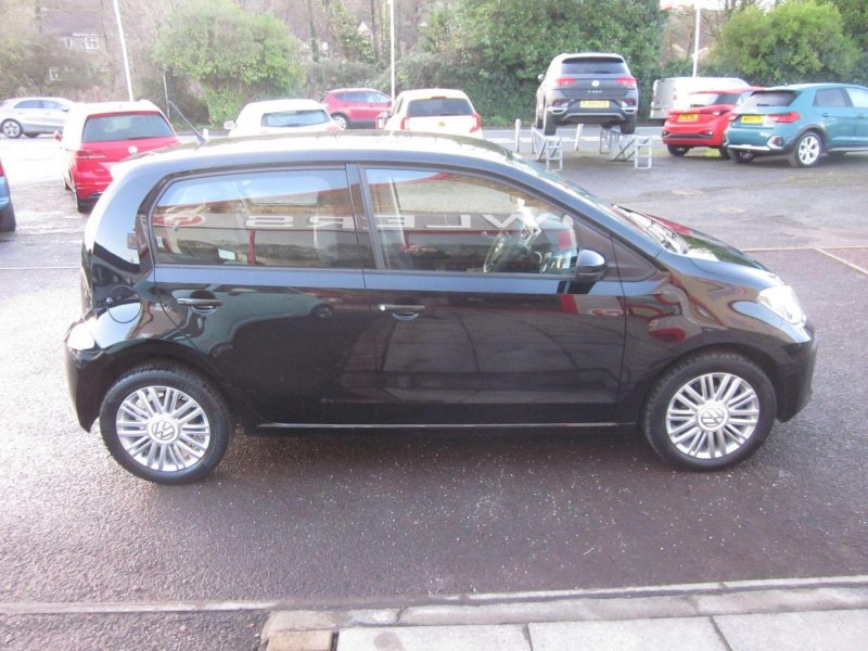 VOLKSWAGEN UP