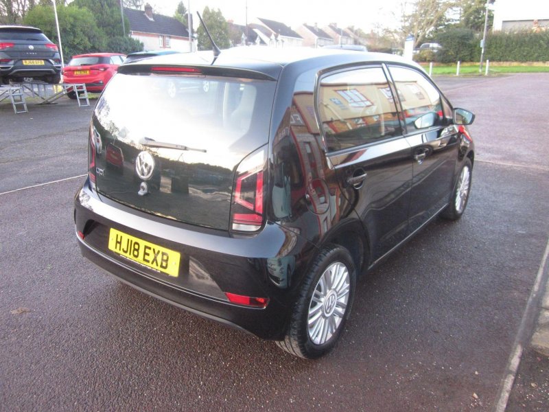VOLKSWAGEN UP