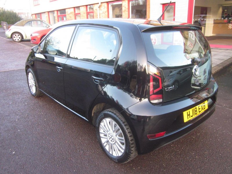 VOLKSWAGEN UP
