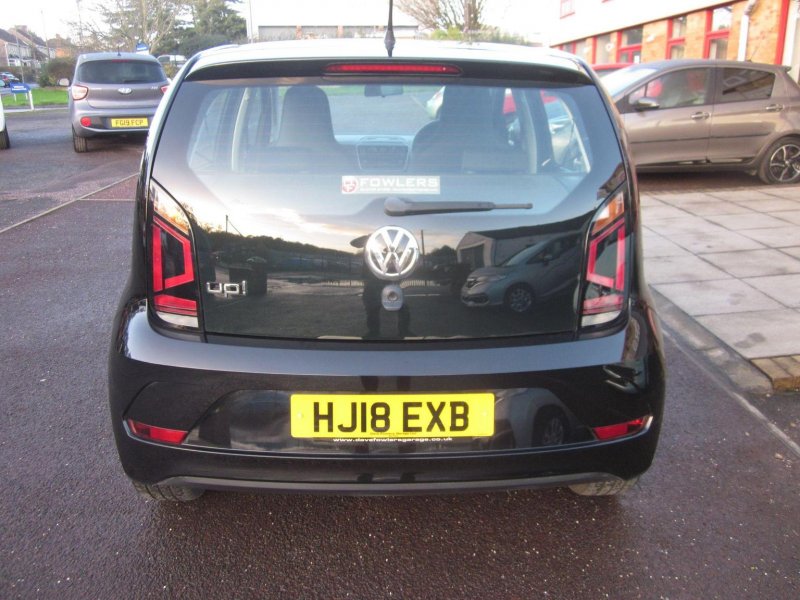 VOLKSWAGEN UP