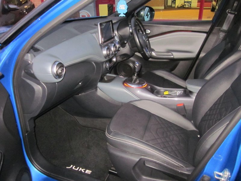 NISSAN JUKE