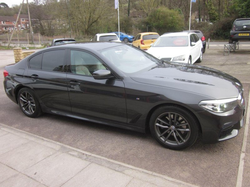 BMW 5 SERIES