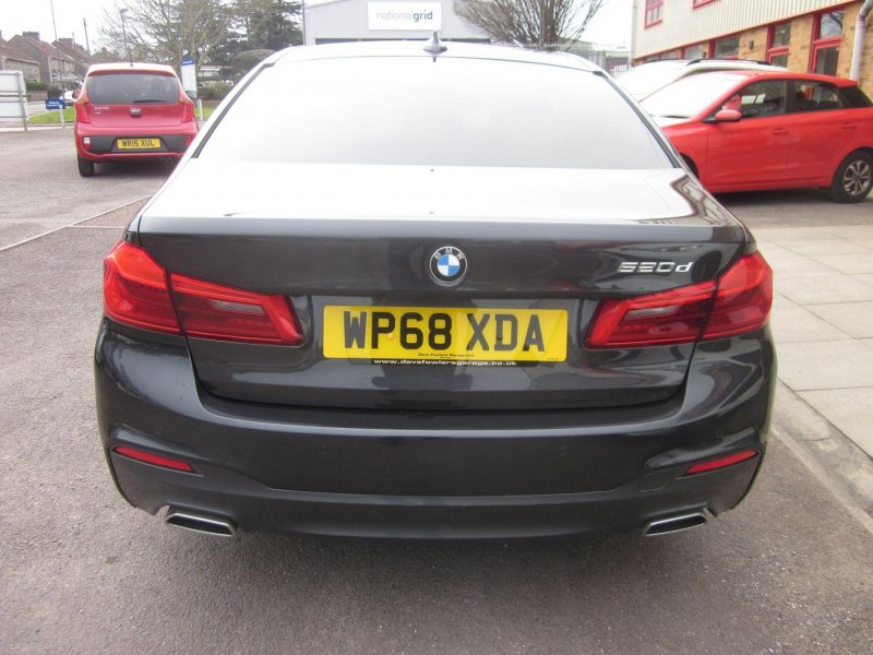 BMW 5 SERIES