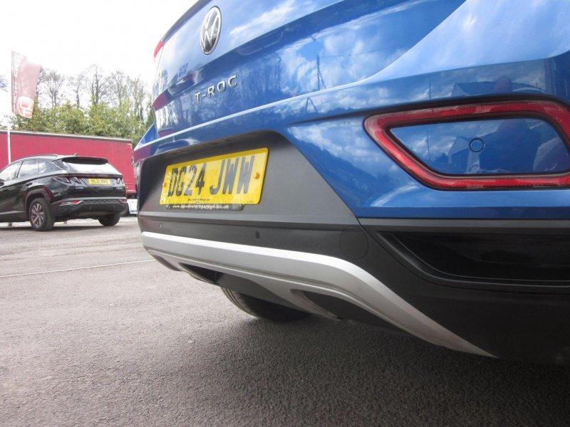 VOLKSWAGEN T-ROC