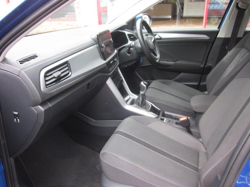 VOLKSWAGEN T-ROC